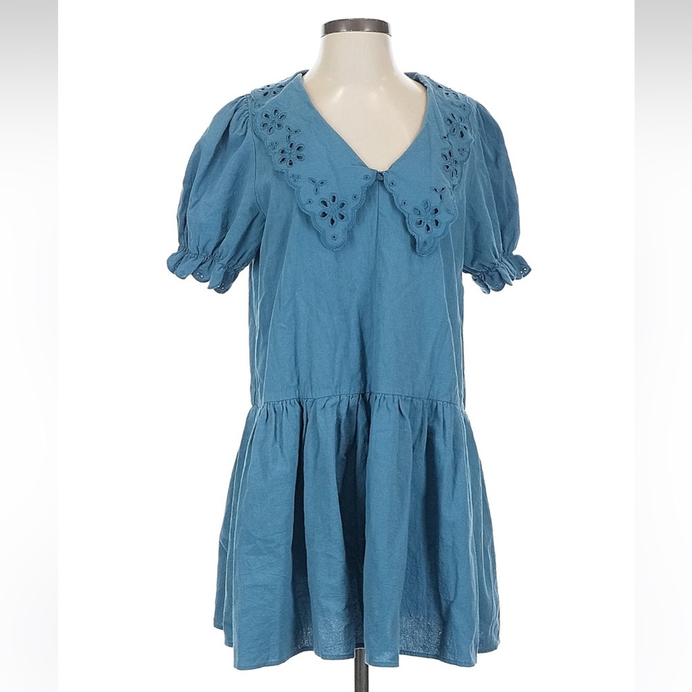 Pomander Place Blue Eyelet Collar Short Sleeve Peasant Dress Top